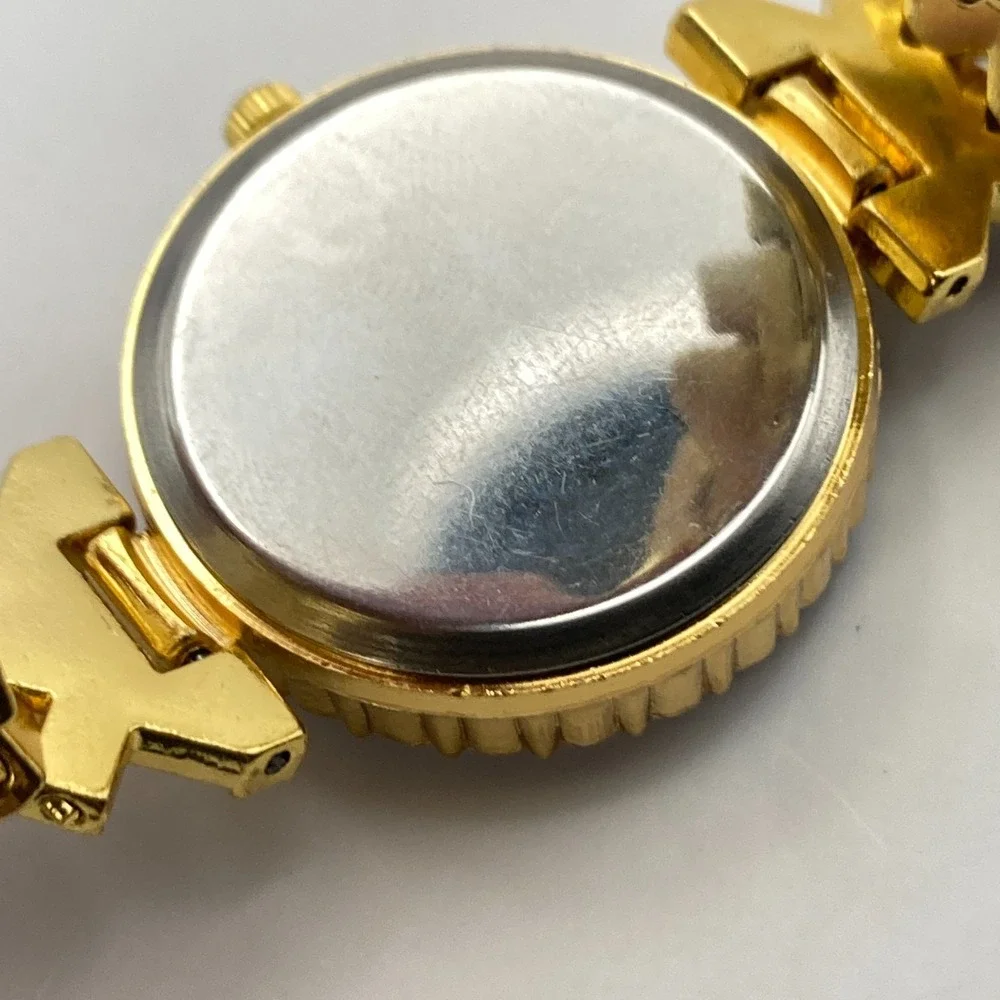Modern Women's Watch 29mm Gold Tone Blue Crystals Bling Round New Battery 7.25
